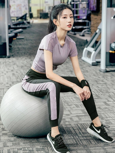 Women’s High-End Gym & Yoga Outfit